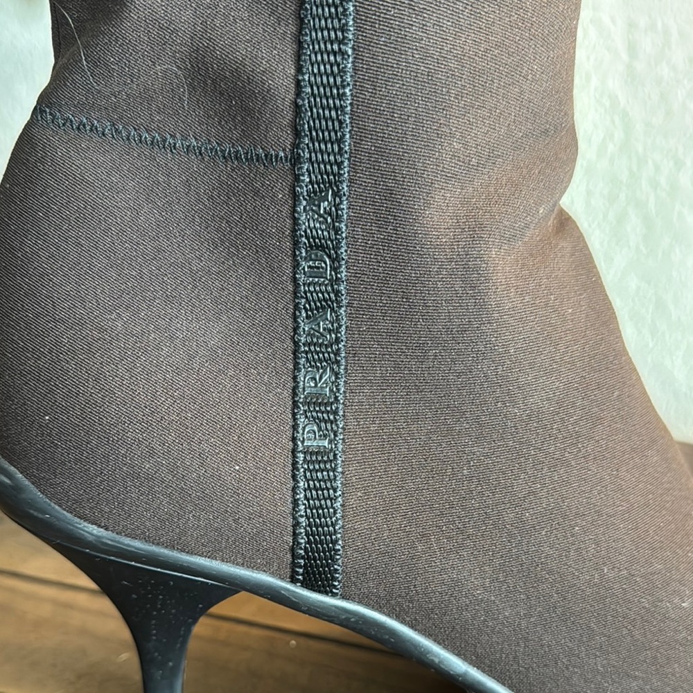 Elegant Prada Chocolate Brown Ankle Boots - Picture 3 of 5
